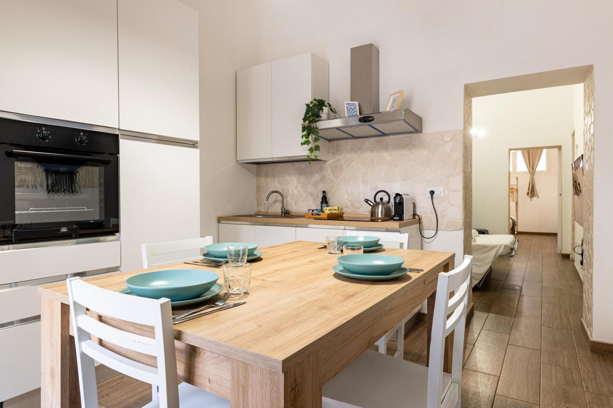 Modern Stone Apartment In The Heart Of Bari Exterior foto